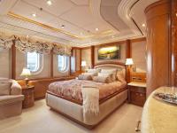 CAPRI-I yacht charter: Double cabin