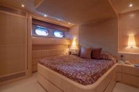 GLAROS yacht charter: Double cabin