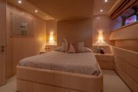 GLAROS yacht charter: Double cabin I