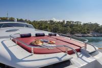 GLAROS yacht charter: Bow