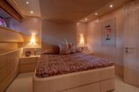 GLAROS yacht charter: Double cabin II