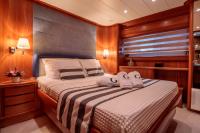 GORGEOUS yacht charter: VIP cabin