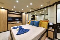 ATHOS yacht charter: Vip cabin