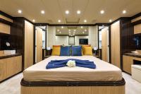 ATHOS yacht charter: Vip cabin