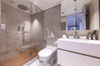 SOLAFIDE yacht charter: Upper Deck Bathroom