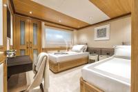 VIANNE yacht charter: Twin Cabin