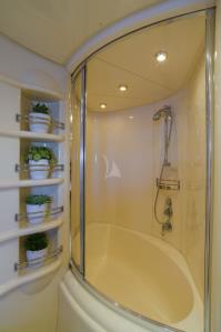 ALMAZ yacht charter: Master suite - Bathroom