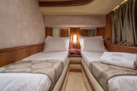 ALMAZ yacht charter: Twin Suite I