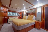 MR-SEA yacht charter: MR SEA - photo 16