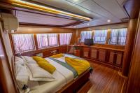 COMPASS yacht charter: COMPASS - photo 18