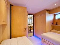 MOBIUS yacht charter: Twin cabin II other view