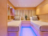 MOBIUS yacht charter: Twin cabin II with a pullman berth