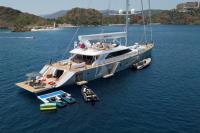 ALL-ABOUT-U2 yacht charter: ALL ABOUT U2 - photo 14