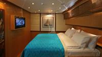 GETAWAY yacht charter: Port VIP Cabin