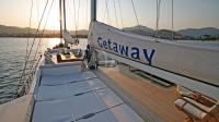 GETAWAY yacht charter: Fly Bridge & Lounging Area