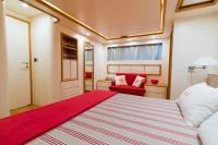 RIVIERA yacht charter: Master cabin sofa