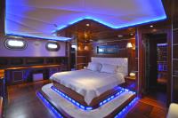 CARPE-DIEM-V yacht charter: CARPE DIEM V - photo 17