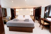 GIA-SENA yacht charter: Master Cabin