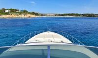 ANTAMAR-II yacht charter: Sunbeds