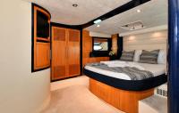 ANTAMAR-II yacht charter: Master Suite