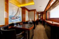 IL-SOLE yacht charter: Master's office