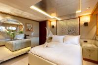 IL-SOLE yacht charter: VIP cabin