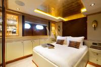 IL-SOLE yacht charter: 2nd VIP Cabin