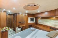 OCTAVIA yacht charter: VIP cabin