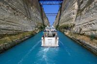 AQUILA yacht charter: Cruising