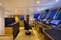 VERVECE yacht charter: Wheelhouse