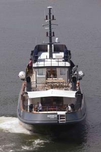 VERVECE yacht charter: Aft View