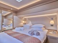 SYLENE yacht charter: Double Cabin forward port side