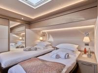 SYLENE yacht charter: Double Cabin convertible into twins
