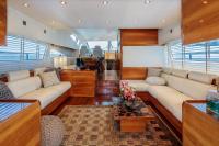 GEORGE-V yacht charter: Saloon