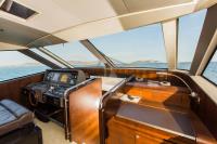 ULISSE yacht charter: Bridge