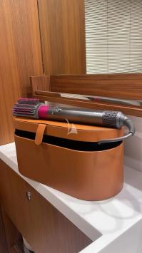 ANYTHING-GOES-IV yacht charter: Bathrooms prestigious accessories detail