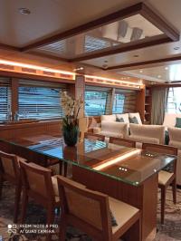 ANYTHING-GOES-IV yacht charter: New extendable salon table (2024)