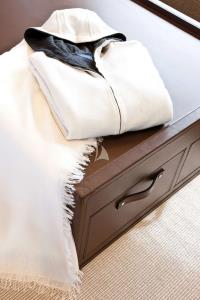 ANYTHING-GOES-IV yacht charter: ANYTHING GOES IV - photo 38