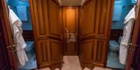 TIGA-BELAS yacht charter: TIGA BELAS - master cabin bathroom