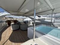 LUISA yacht charter: MY LUISA - SUNDECK & JACUZZI