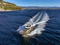 ARMONEE yacht charter: Cruising