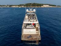 ARMONEE yacht charter: At anchor