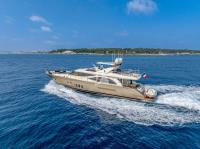 ARMONEE yacht charter: Cruising