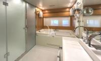 DONE-D yacht charter: Master suite bathroom
