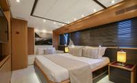 DONE-D yacht charter: Starboard VIP cabin