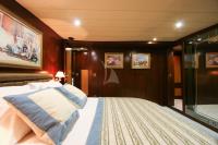 CANEREN yacht charter: VIP Double Cabin