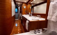 LADY-EMMA yacht charter: Master Bathroom