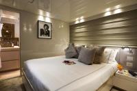 GEORGE-FIVE yacht charter: VIP CABIN 3