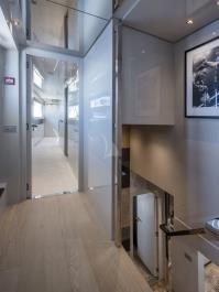 GEORGE-FIVE yacht charter: GEORGE FIVE - photo 6