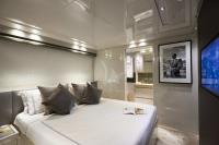 GEORGE-FIVE yacht charter: VIP CABIN 1